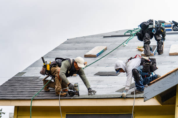 Professional Gutter Installation technician working in Slater, SC